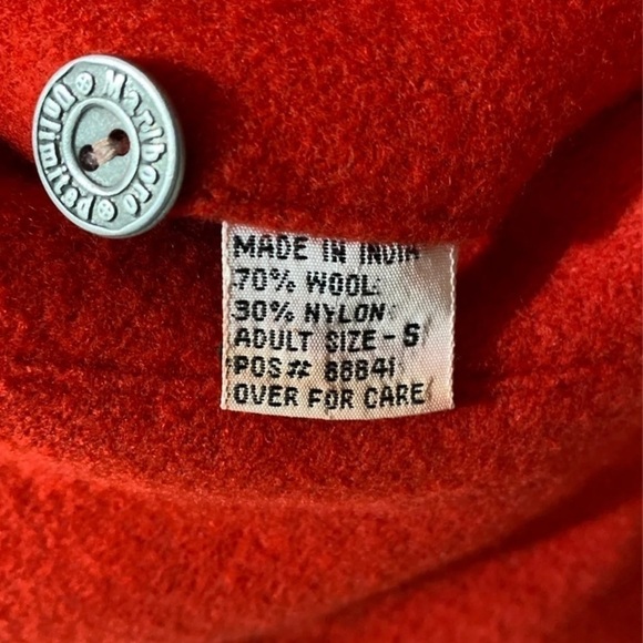 Vintage Marlboro Black & Red
Reversible Barn Field Work
Jacket Men's Size Small - Picture 9 of 11